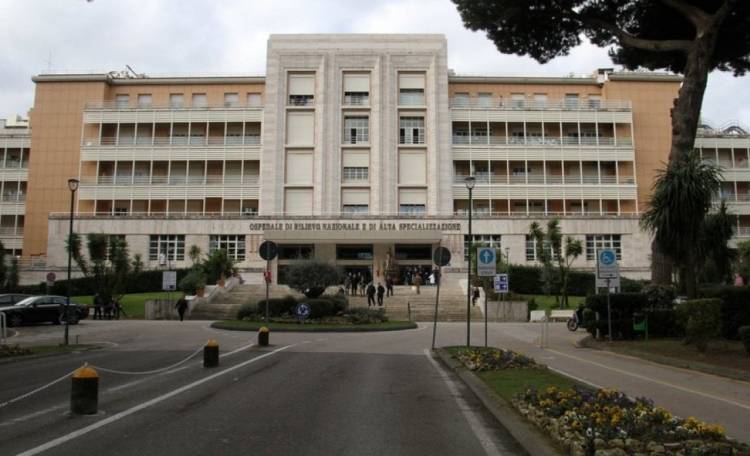 2021 Isolamento termico tetto piano – copertura con pendenza dell’ospedale di Napoli